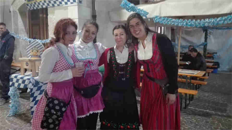 ragazze-oktoberfest