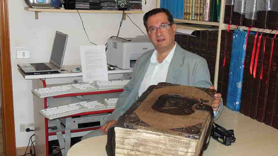 Il molisano Michele Santelia che scrive al contrario è ancora da Guinness