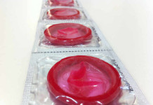 Preservativi gratis agli adolescenti per prevenire le infezioni