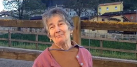 Nonni alle prese coi social, divertente.
