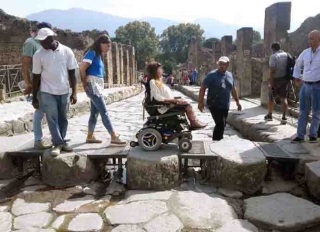 Riaprono gli scavi di Pompei con un percorso ad hoc per i disabili