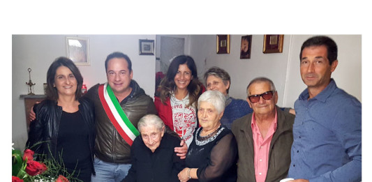 Nonna Gennarina compie 100 anni: Montenero di Bisaccia festeggia con lei